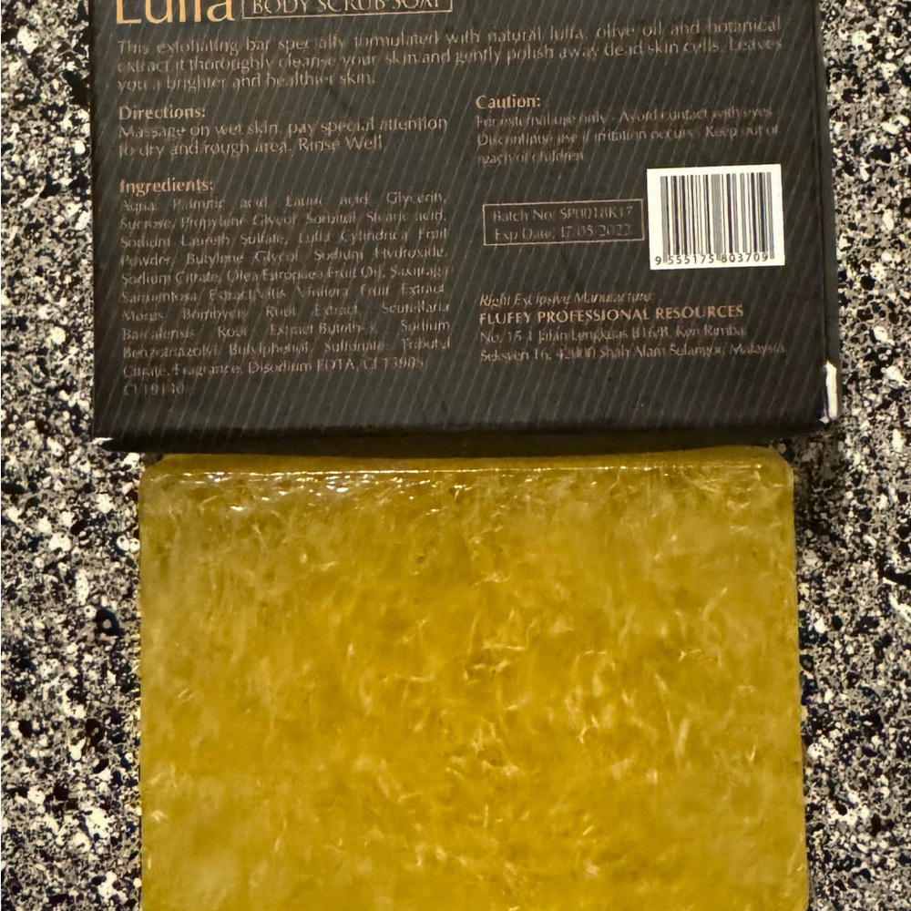 FLUFF Luffa BODY SCRUB SOAP NEW